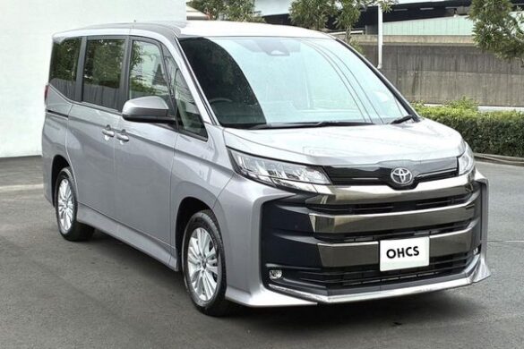 Disability Van with hydraulic ramp