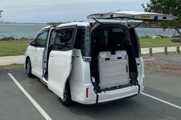 Disability Van with hydraulic ramp