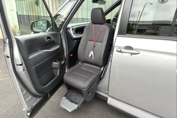 Disability friendly adjustable seating 